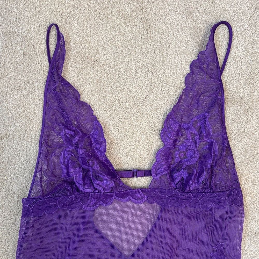 NWOT! Victoria's Secret Vintage 2000s Purple Lace Chemise